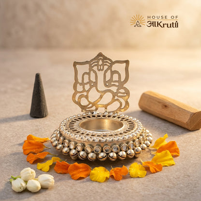 HOA મેટલ ગણેશા કેન્ડલ સ્ટેન્ડ – 4 ઇંચ