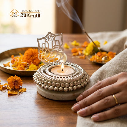 HOA મેટલ ગણેશા કેન્ડલ સ્ટેન્ડ – 4 ઇંચ